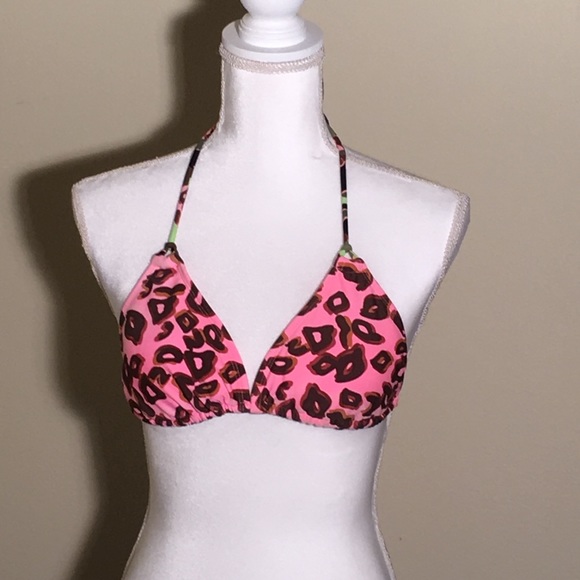 bikini with padded cups